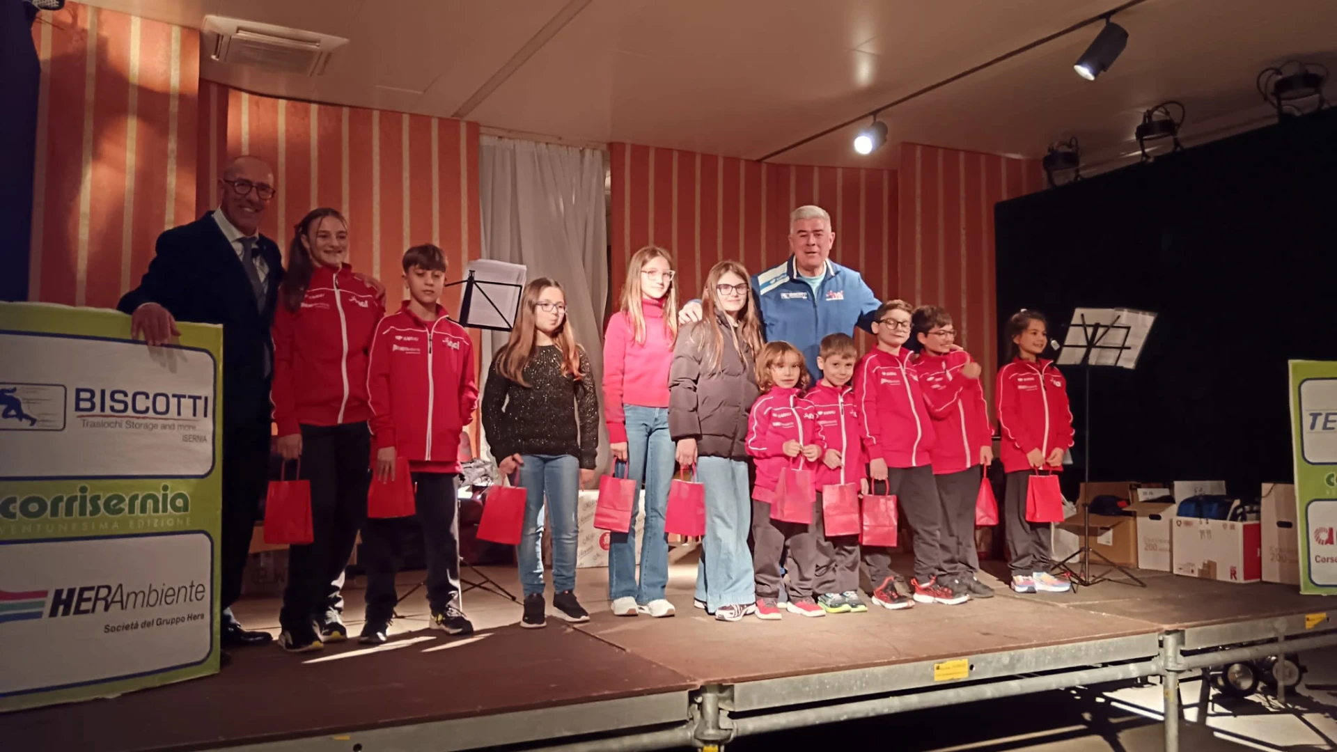 Ieri la festa di fine anno “Isernia Progetto Atletica”. La Nai e l’Atletica Isernia si scambiano gli auguri natalizi.